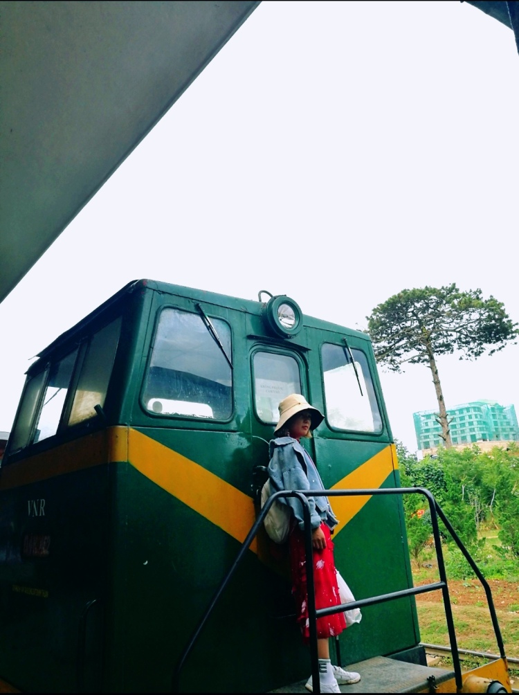 lan-云南省·西双版纳傣族自治州·景洪市--接寄拍买家秀 网拍详情单 详情视频单 各种风格都可以 复古 森女 酷女孩系 可爱风等等 (不接内衣谢谢)