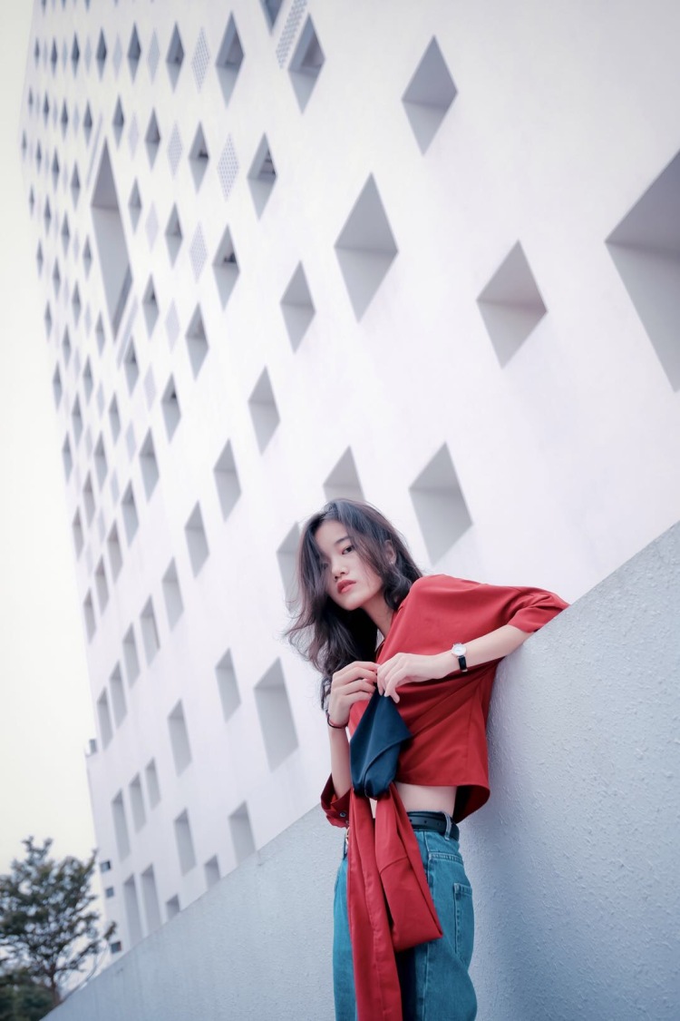 Serafina_-广东省·深圳市·南山区--一抹复古一抹红~