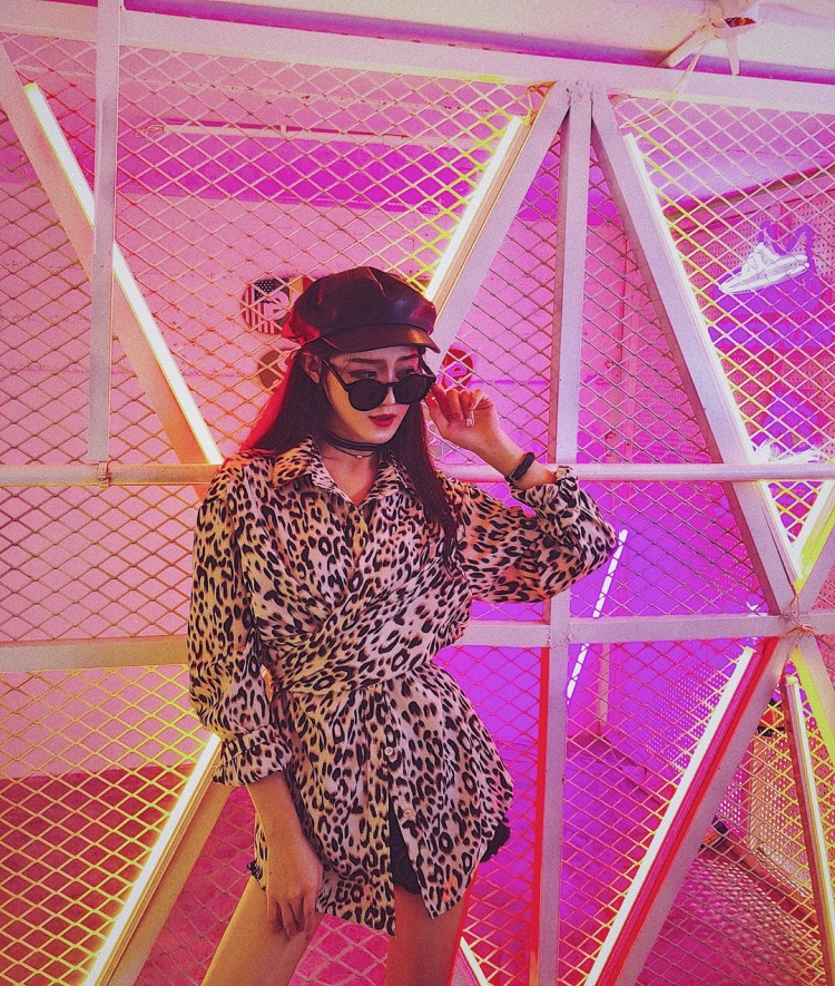 작은 별-广西壮族自治区·南宁市·青秀区--坐标南宁 承接婚纱 广告 平面 网拍模特 有意合作可以了解下 私房勿扰 拒绝私房!!!