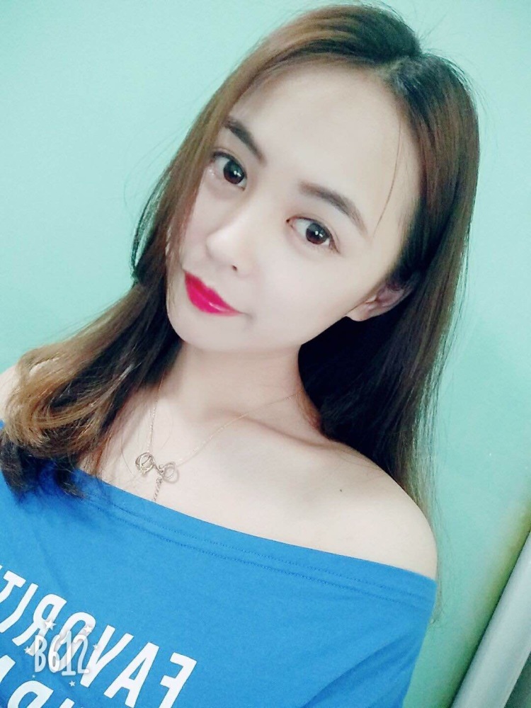 Ding丁-广东省·深圳市·龙华区--新人入驻,可接买家秀,从事模特行业专门为板鞋衣服摆拍,有机会多多合作