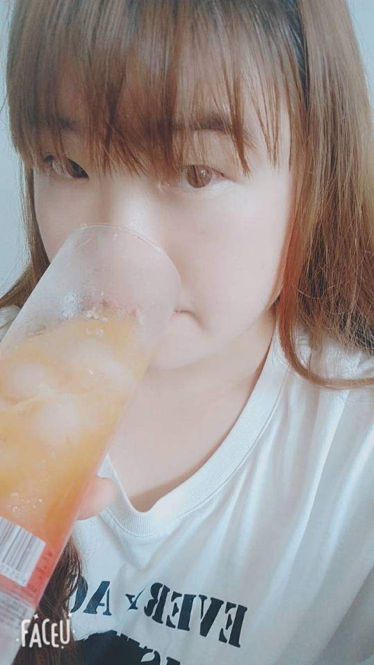 Lily-重庆市·重庆市·渝北区--胖胖的我,爱拍照嘻嘻!