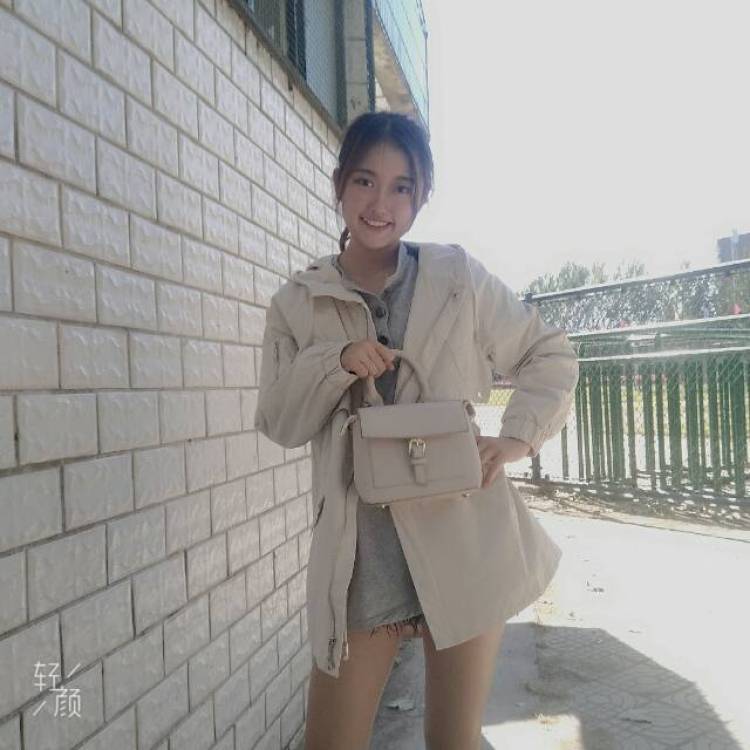女友-江西省·九江市·濂溪区--身高162 体重88 可咸可甜 接各类型网拍 or买家秀 QAQ