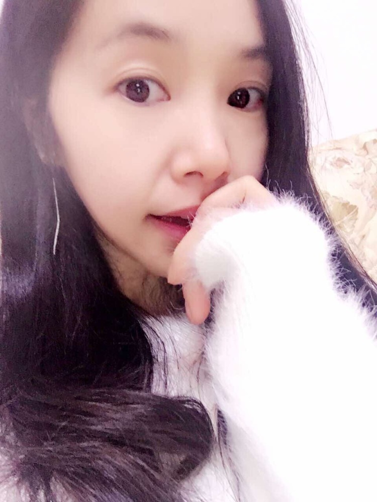 Vicky-湖南省·衡阳市·蒸湘区--爱美ai自拍,时间自由,出图快~