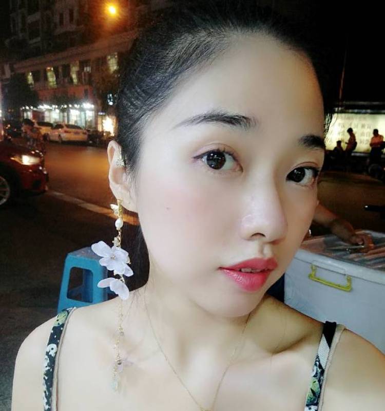 大芊殿下-浙江省·金华市·婺城区--自家耳环秀