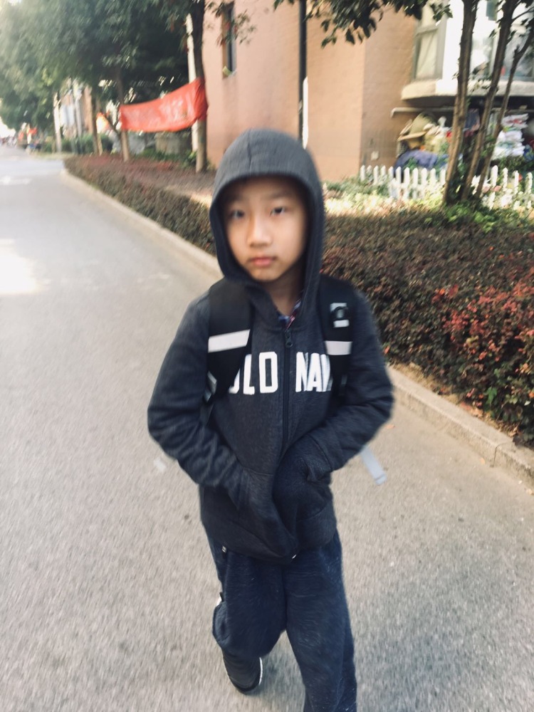 ?裴?小?欢?-江苏省·苏州市·姑苏区--家有男宝一枚～可接童装～

另可以提供给商家各种买家秀～有意者可以联系哈～