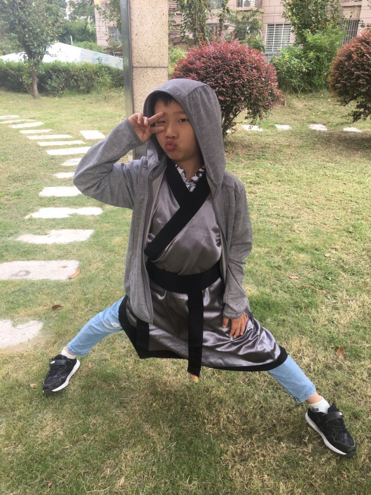 ?裴?小?欢?-江苏省·苏州市·姑苏区--家有男宝一枚～可接童装～

另可以提供给商家各种买家秀～有意者可以联系哈～