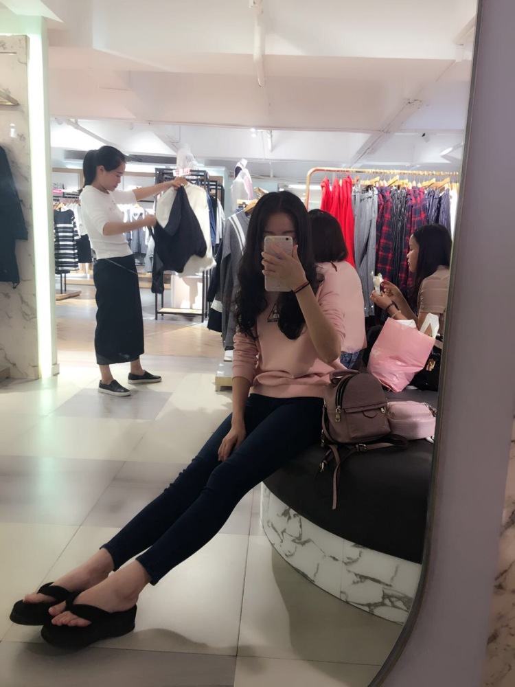 怪咖女王小小彬-重庆市·重庆市·大渡口区--新人