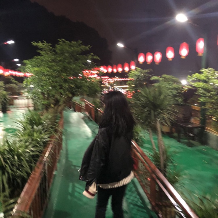 什么叫熬夜我没听说过-重庆市·重庆市·渝中区--美妆 衣服