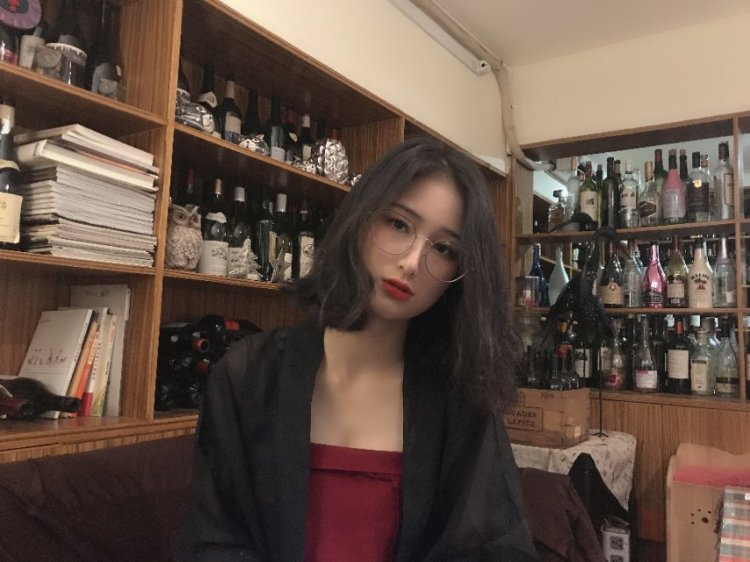Zola.-广东省·广州市·番禺区--接买家秀,帽子化妆品服装等