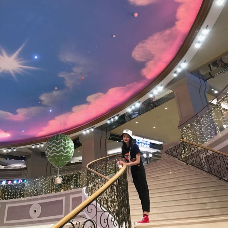 象个猪-陕西省·西安市·莲湖区--嘻嘻