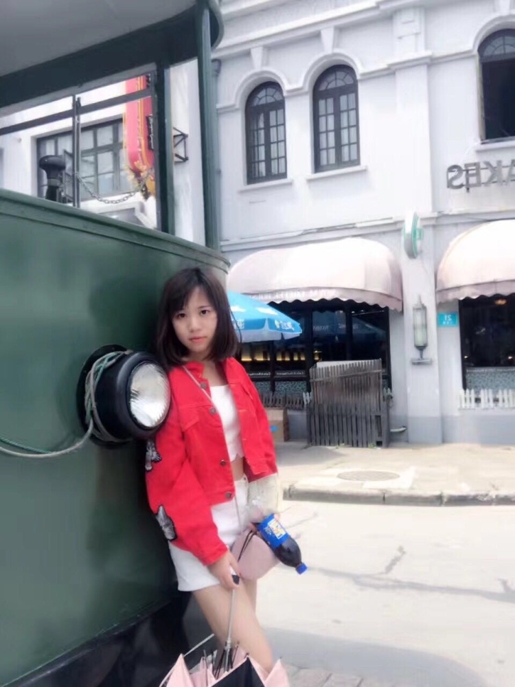 琦-上海市·上海市·浦东新区--超级喜欢旅行和拍照?