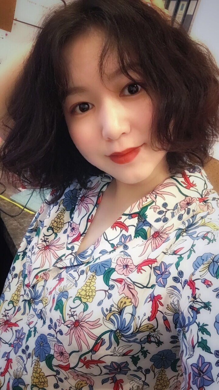 Yvette-天津市·天津市·河西区--不同风格自恋照?减肥中…