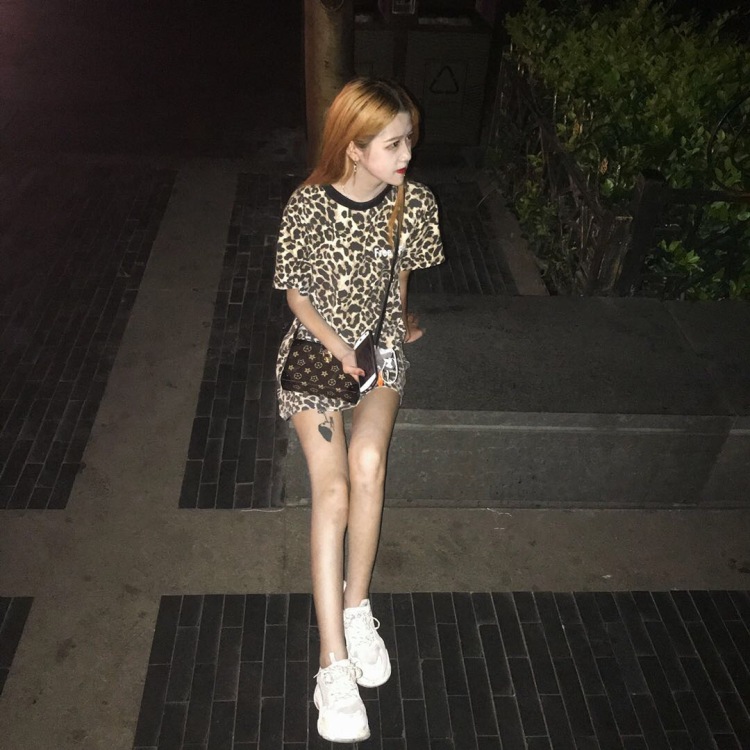 佬卢阿姨-江苏省·南京市·玄武区--衣服裤子 鞋子