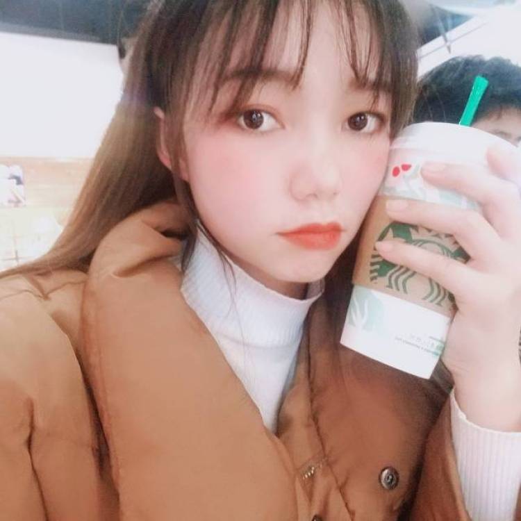 仙人掌味的仙女-贵州省·贵阳市·南明区--美瞳,耳饰,头饰,首饰,口红,眼影,可接单