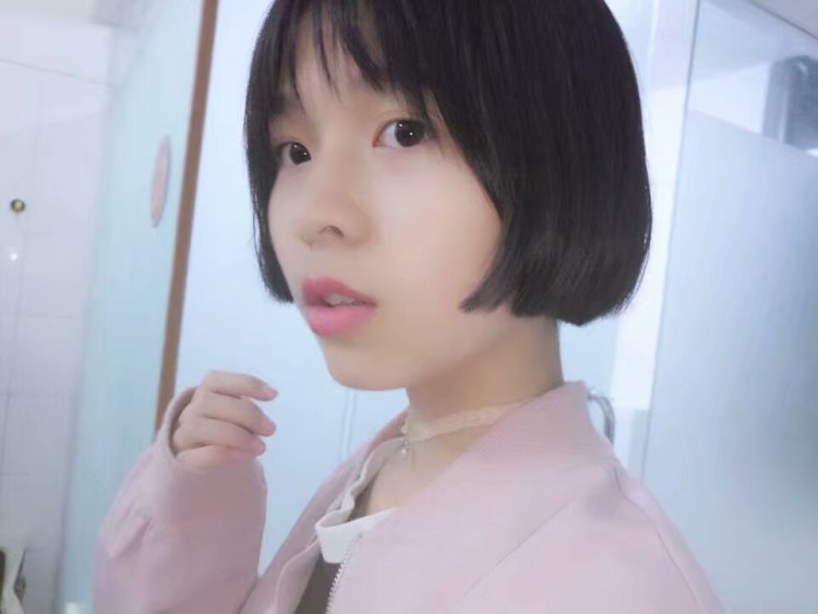烤烤烤烤鸡-湖北省·宜昌市·伍家岗区--本人长这样 短发 第二张没p 黑眼圈有点重 请让我接单好嘛