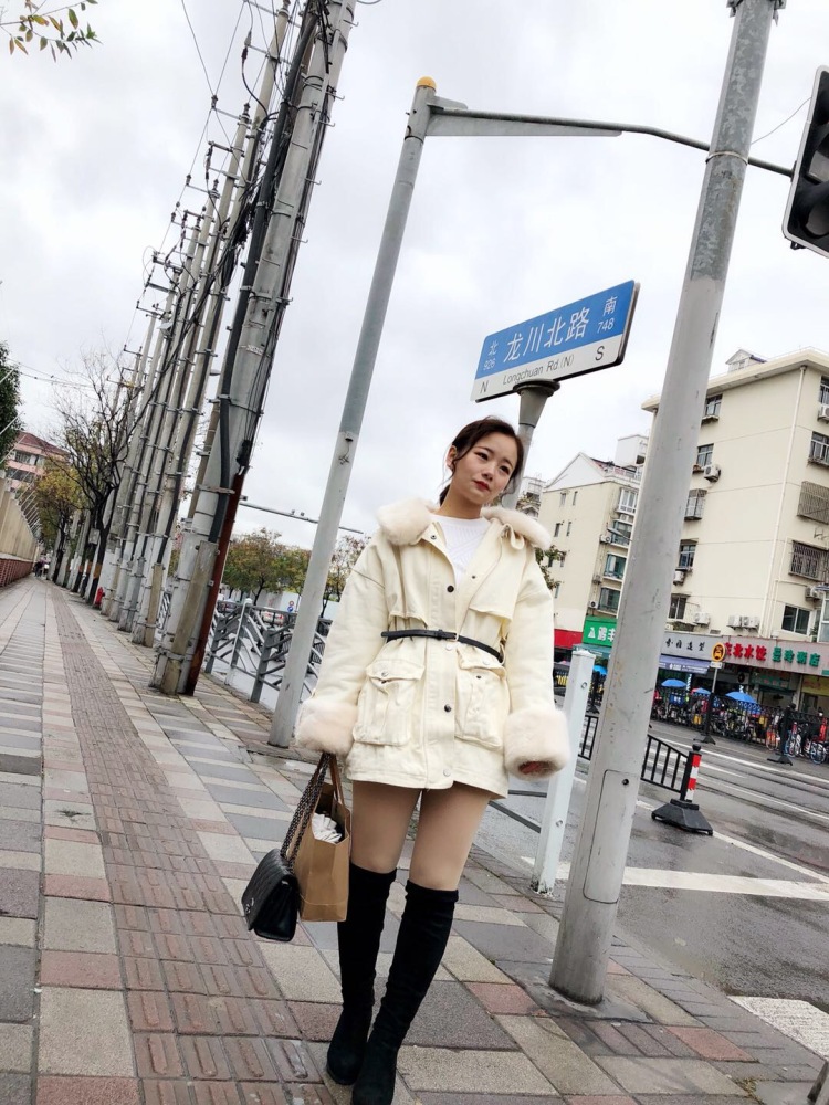 张小丫-上海市·上海市·徐汇区--街角