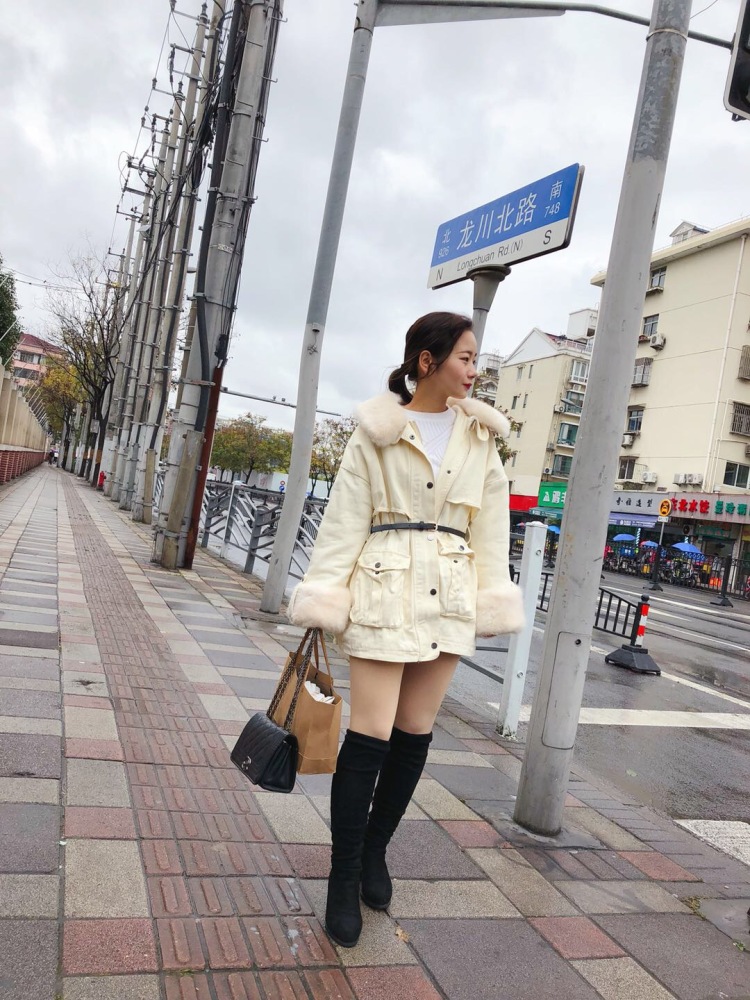 张小丫-上海市·上海市·徐汇区--街角