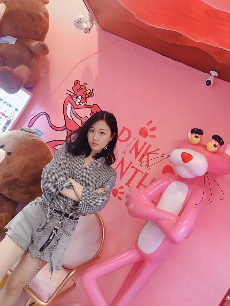 南风与猫?-江西省·赣州市·南康区--??♀️衣服,美瞳,化妆品之类接拍。可爱,小清新,复古,网红风都可以