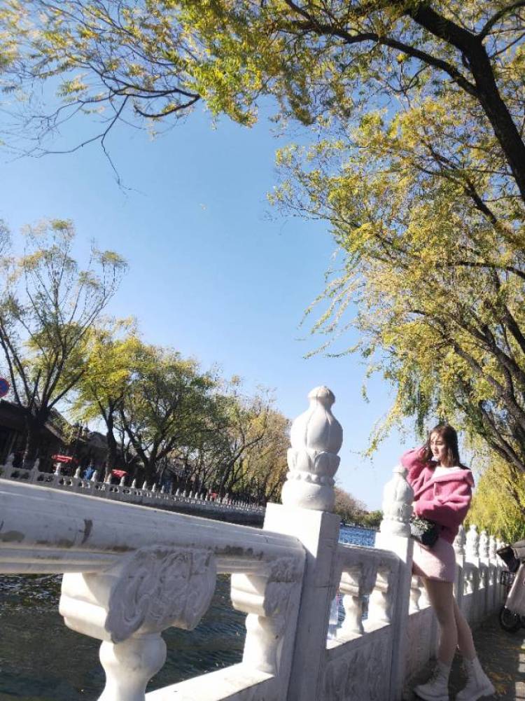 SHALLY-北京市·北京市·朝阳区--小模特一枚，接网拍，平面都可接。