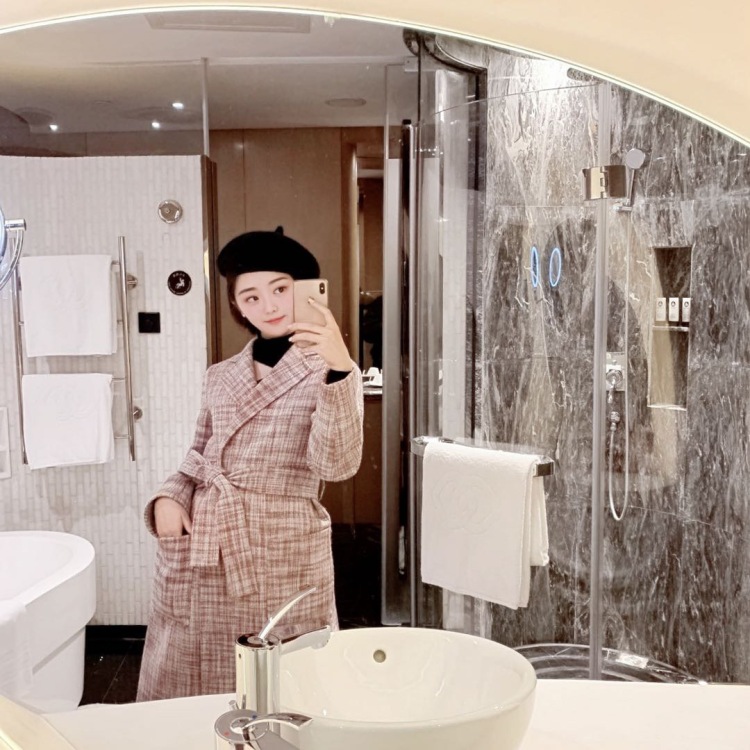 王女士-浙江省·杭州市·滨江区-抖音-我的故事从这里开始，品牌背书CPS带货、好物严选，自带IP，同时拥有明星达人朋友，不是资源是圈子，谢谢！
海量的模特美女可以拍买家秀，自己是社群管理员，目前自有公司做知识付费➕IP严选好物，带货和自