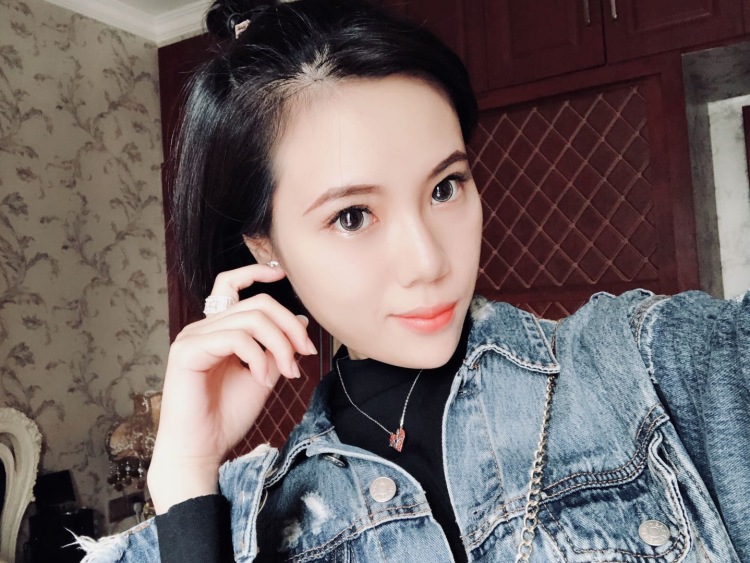 vinnie-重庆市·重庆市·江北区--爱拍照 会摆poss 可私～