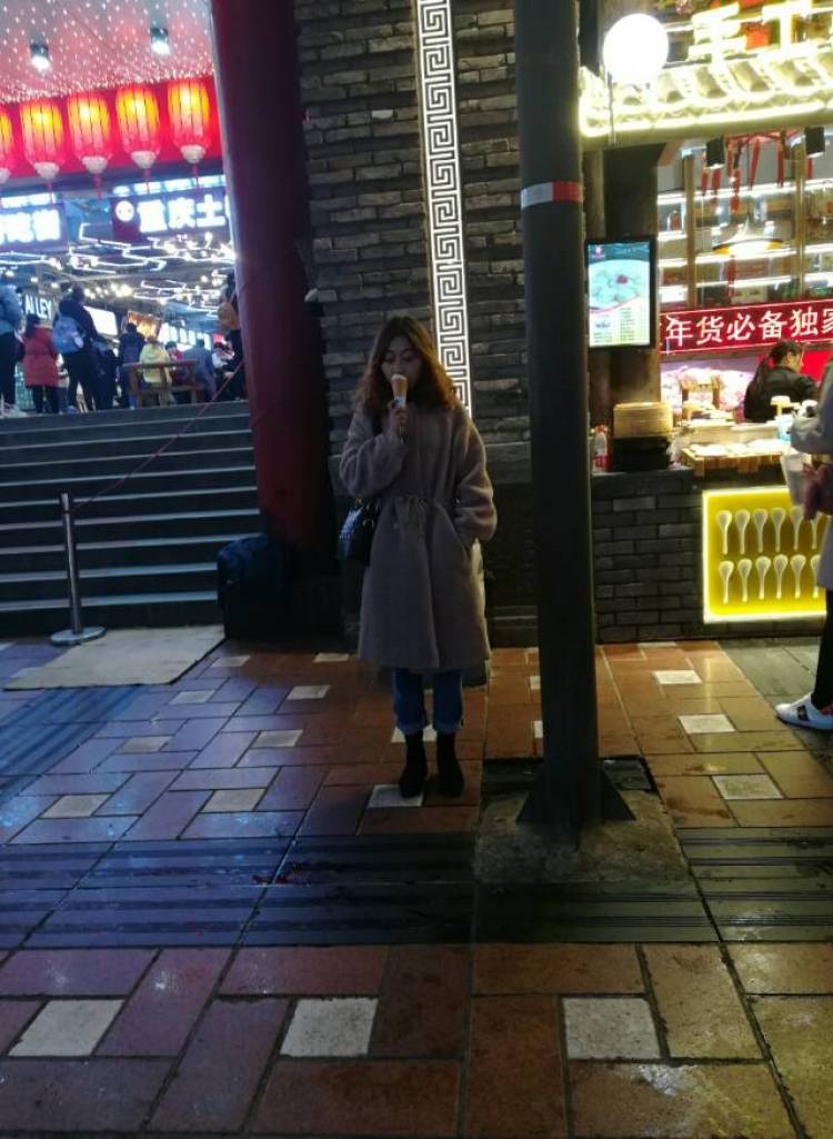宋555~-重庆市·重庆市·渝中区--自拍