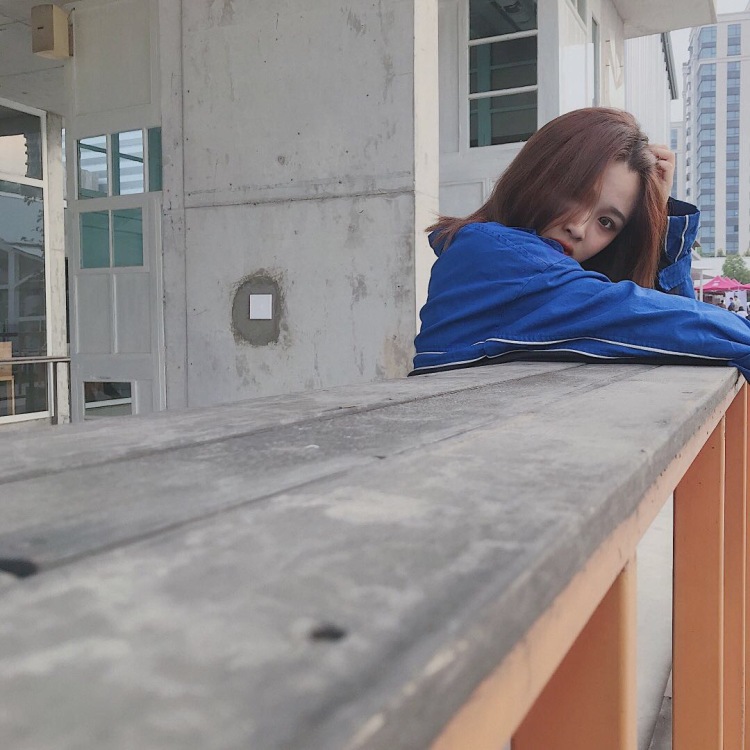 Lxxxr-江苏省·苏州市·工业园区--个人写真 坐标 上海西岸艺术营
可拍各类网拍哦