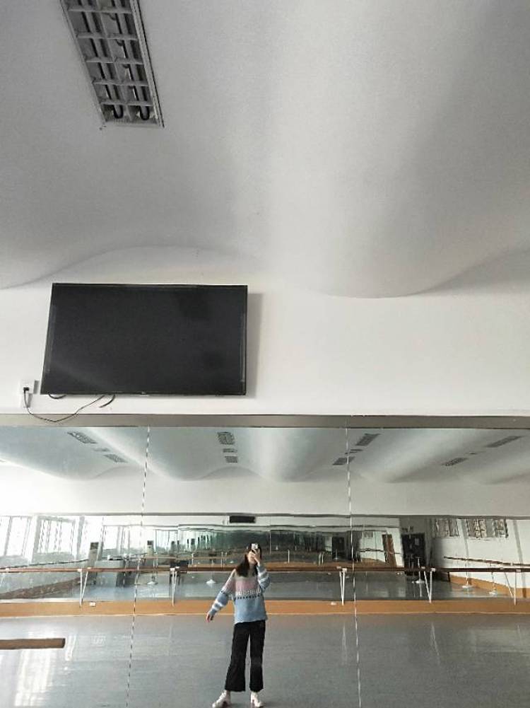宋初微-湖北省·恩施土家族苗族自治州·恩施市--接网拍哦 接买家秀?