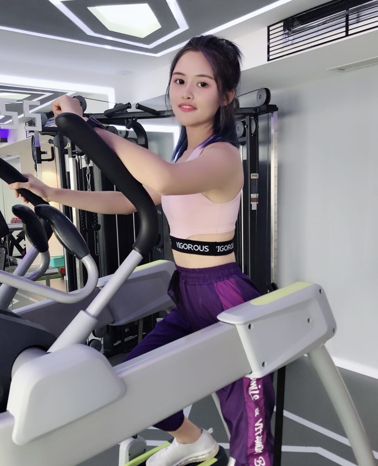 Abby-广东省·广州市·黄埔区--出图快，风格多变