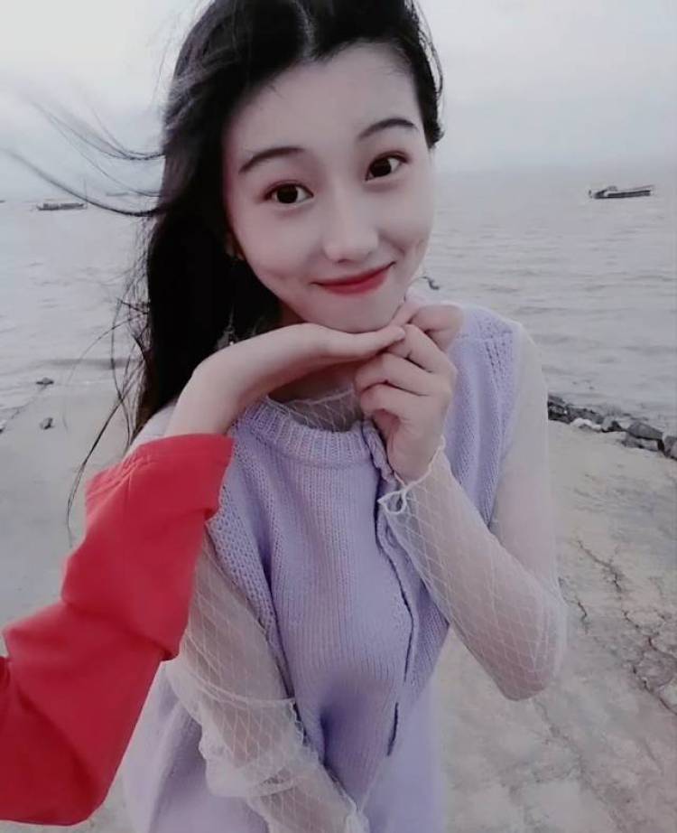 Yilia-广东省·广州市·天河区--日常拍摄☺
可接买家秀,模特网拍,免费试用及视频拍摄喲️