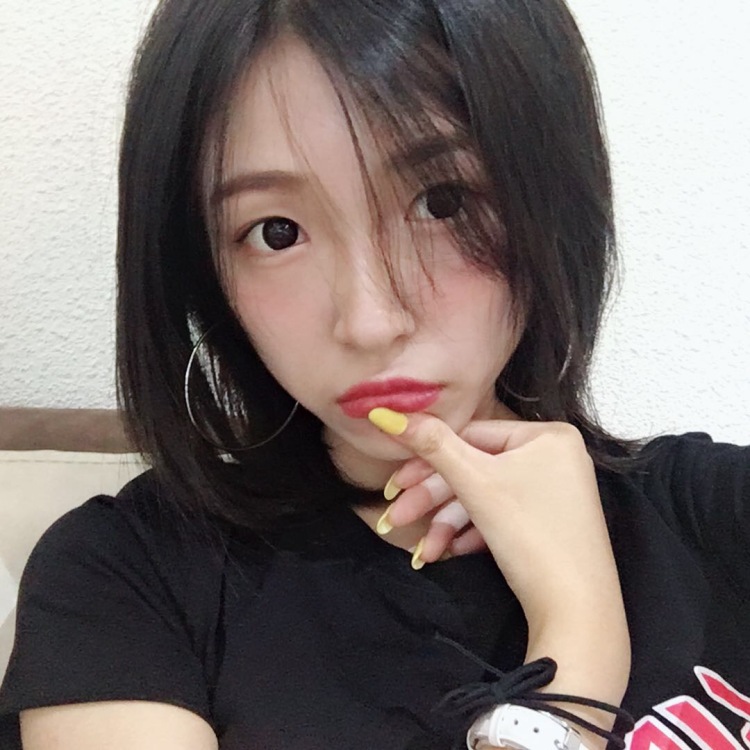 黄曙是我的狗狗-广东省·汕头市·澄海区--接寄拍 买家秀寄拍 衣服包包饰品都可以哒 需要的滴滴我