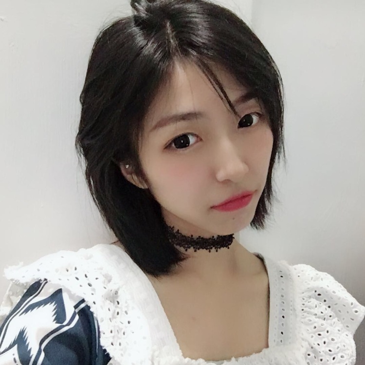 黄曙是我的狗狗-广东省·汕头市·澄海区--接寄拍 买家秀寄拍 衣服包包饰品都可以哒 需要的滴滴我