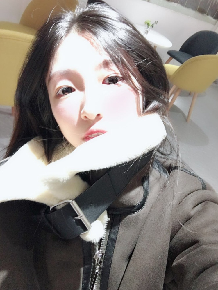黄曙是我的狗狗-广东省·汕头市·澄海区--接寄拍 买家秀寄拍 衣服包包饰品都可以哒 需要的滴滴我