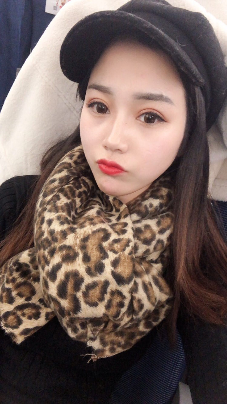 C-KING-河南省·平顶山市·卫东区--接买家秀 服装 美瞳 都可以~