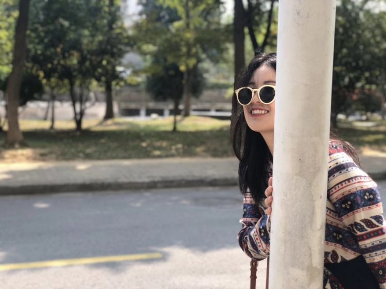 彩虹-江苏省·南京市·秦淮区--买家秀,网拍,微胖,欧美风甜美风都OK
