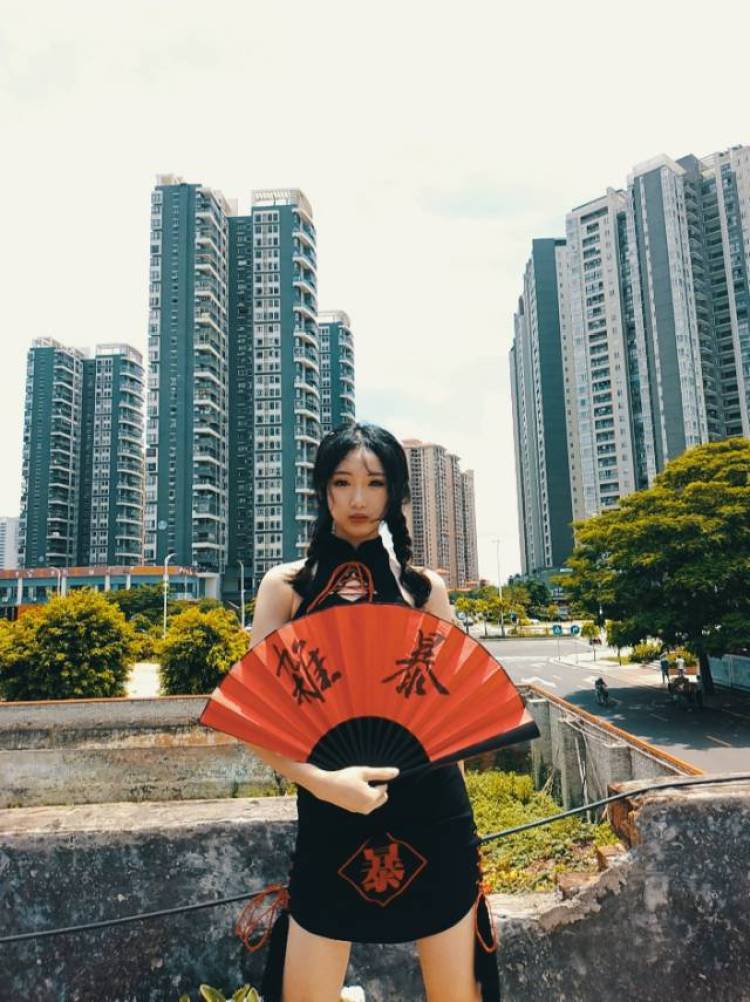 猫污-广东省·湛江市·赤坎区--有腹肌轮廓 接各种风格