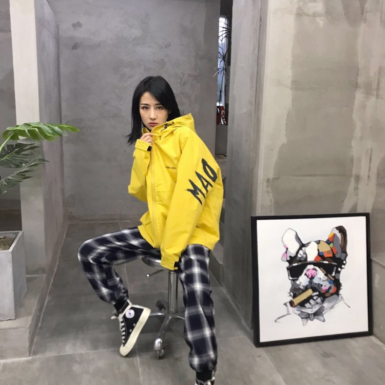 ?-江苏省·扬州市·邗江区--今日份拍摄,工装服,暗黑毛衣+纱裙 ,接各种详情单。买家秀。脾气好,出图快,适应各种风格