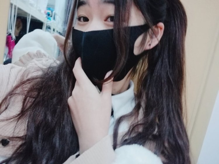 卿研-四川省·成都市·龙泉驿区--今天的口罩秀~