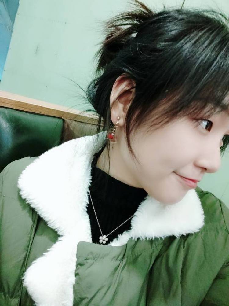 安湘玉-河南省·郑州市·金水区--有意接单!衣服包包鞋子饰品吃的用的均可!
