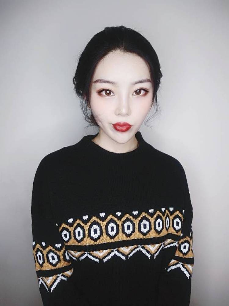小阿-河北省·石家庄市·长安区--找长期合作的商家，女款衣服，鞋子，美妆护肤。