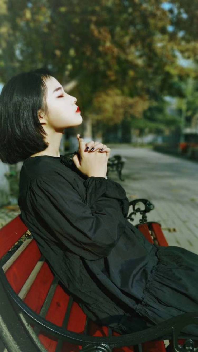 饕餮-河北省·保定市·唐县--今天是小黑裙系~网拍模特在线接单