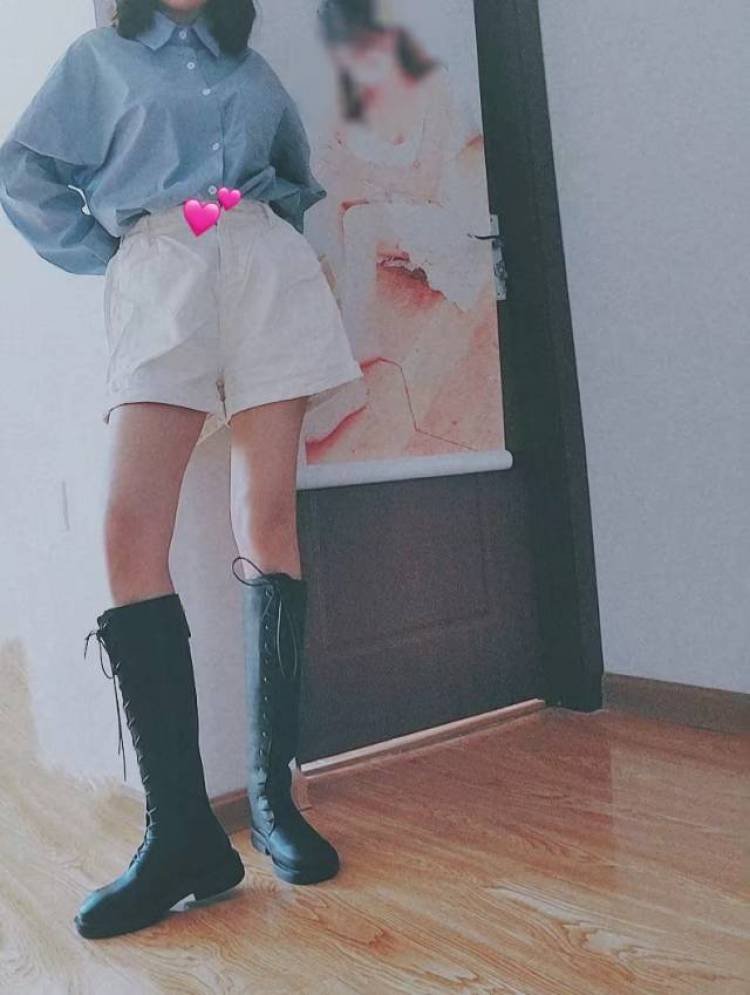 Cinderella --黑龙江省·哈尔滨市·道外区--腿细呢 会修图 接拍买家秀哟?