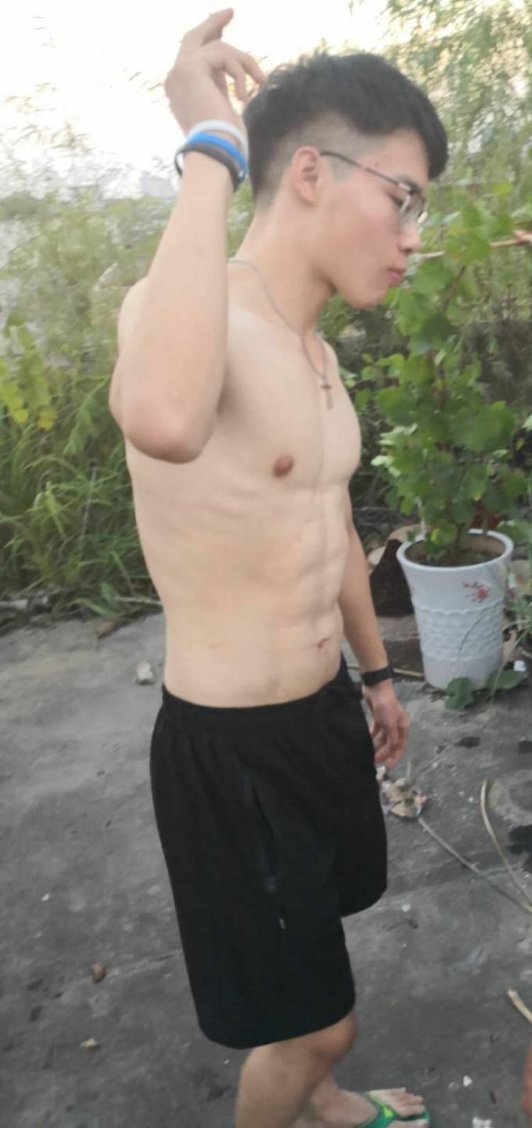Christopher-河南省·郑州市·金水区--身高181cm
体重70kg