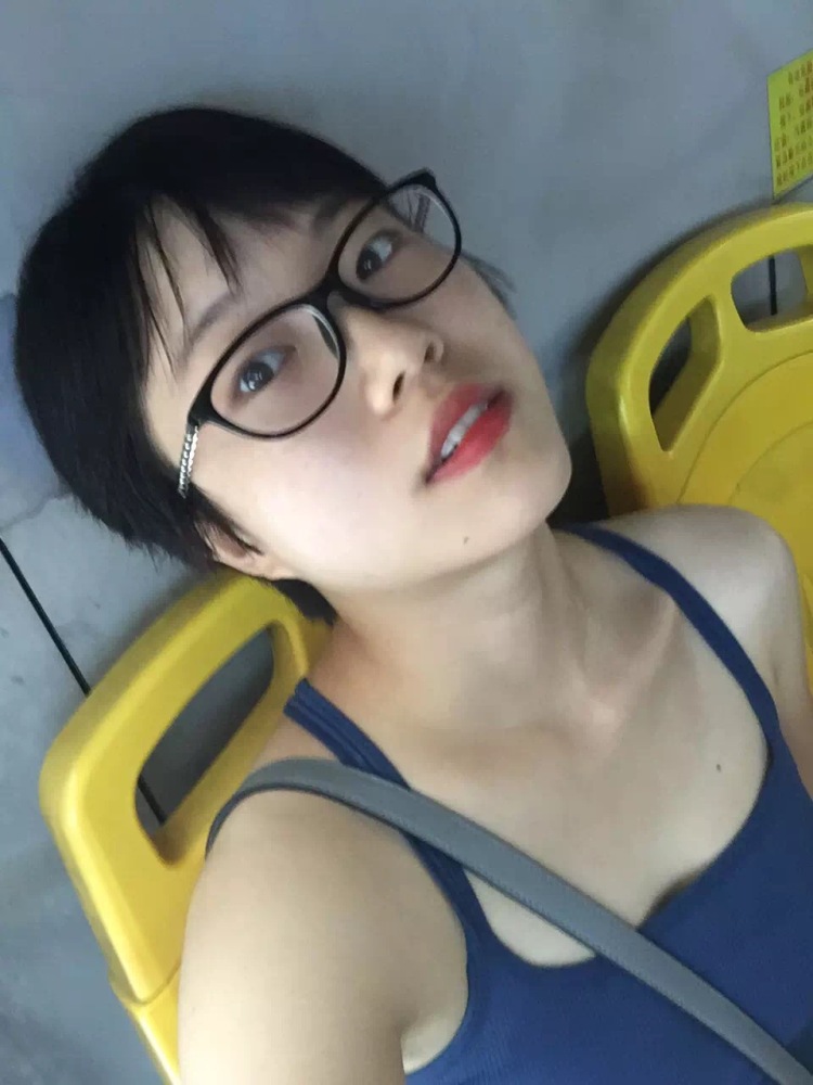 鲁智深-江苏省·南京市·鼓楼区--想找个拍照的兼职工作,暗黑,复古,土酷少女,中性风都行