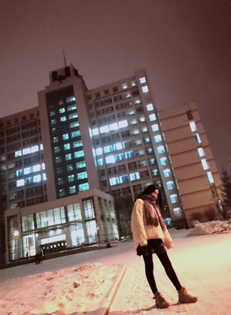 岳小迷糊?-黑龙江省·牡丹江市·爱民区--身高160  体重85斤  比较显高  穿出来打版的都能穿  可小清新可轻熟也可走酷girl