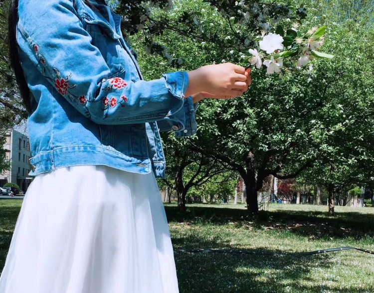 香飘十里昀似月-天津市·天津市·河西区--曾经拍过的三件套~森女风~欢迎联系~直接加我就好啦~