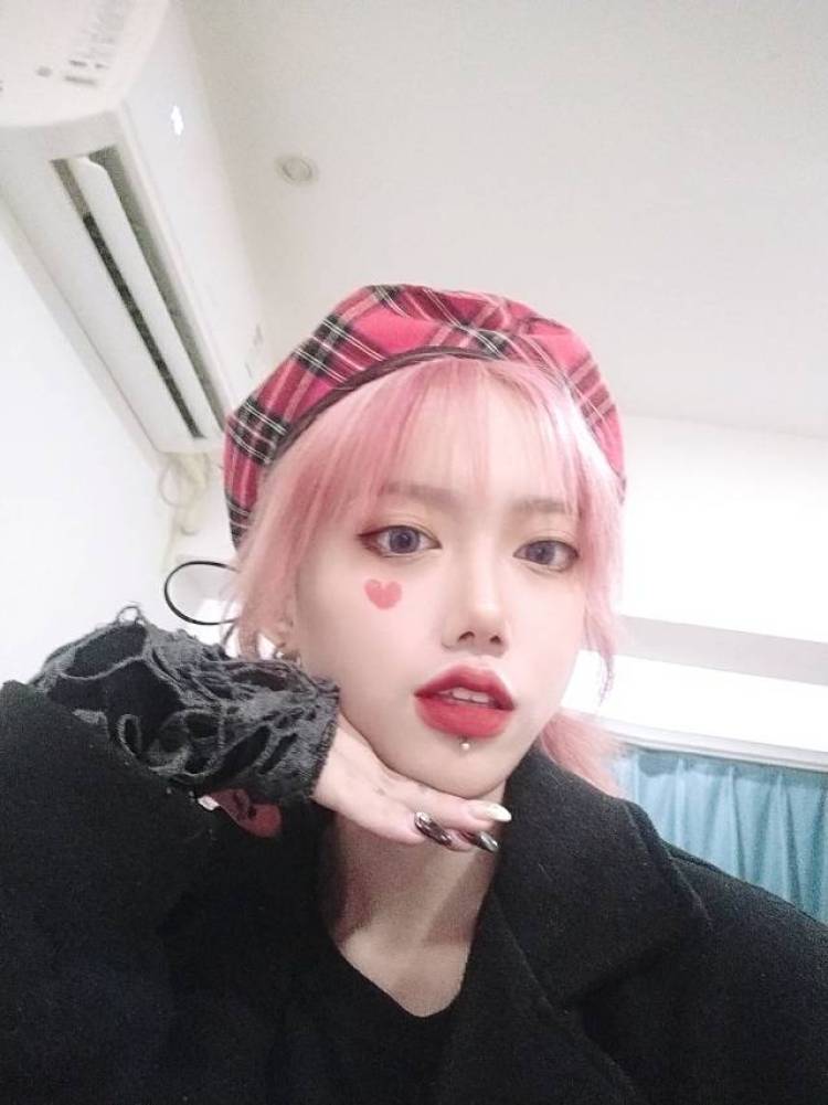 @左左左格_-浙江省·金华市·婺城区--擅长日系亚文化原宿风Lolita jk暗黑哥特