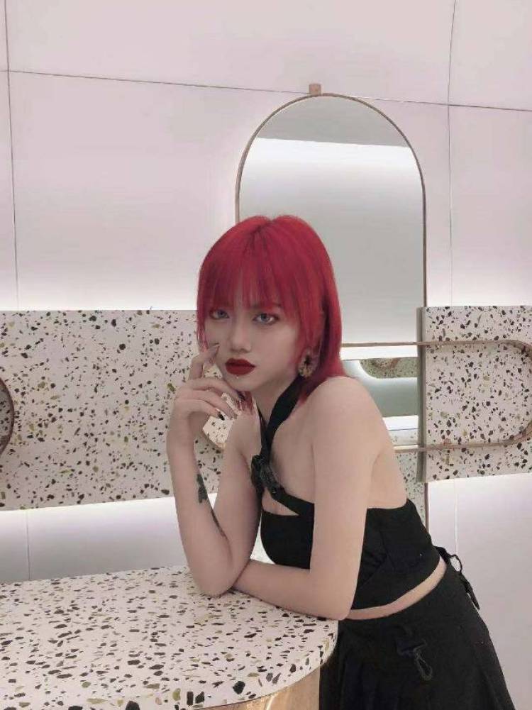 @左左左格_-浙江省·金华市·婺城区--擅长日系亚文化原宿风Lolita jk暗黑哥特