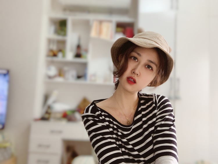 什么昵称都不可用_-重庆市·重庆市·九龙坡区--喜欢自拍、服装搭配、为店家做宣传推广、喜欢时尚、新手请多多关照❤️ 小女子不才,会继续努力,如有看上请私我,谢谢🙏