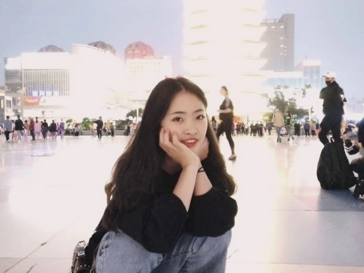 AA🦄陌小曼-河南省·郑州市·金水区-抖音 微博-本人会P图 制作小视频 会玩抖音 微博等APP 非常希望可以帮助你拍买家秀